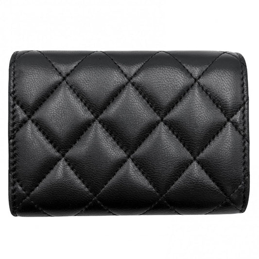 CHANEL シャネル 三つ折り財布 マトラッセ ココマーク ミニ財布 コンパクトウォレット ラムスキン ラインストーン フェイクパール ブラック 黒 ゴールド金具 レディース【中古品】