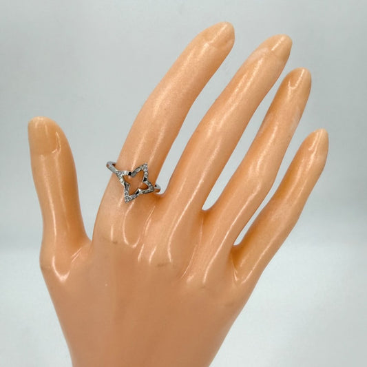 【開店SALE】 LOUIS VUITTON ルイヴィトン 指輪 リング オンブレ ブロッサム アクセサリー リング サイズ50 18金 750WG K18ホワイトゴールド ダイヤモンド20石約0.07ct 約10号 Q0I28D シルバー レディース 約2.9g【中古品】