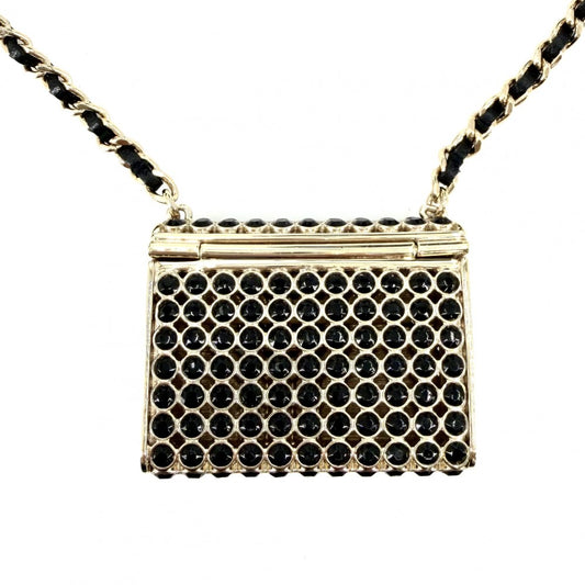 CHANEL シャネル ネックレス ココマーク マトラッセモチーフ アクセサリー バッグ チェーン ロング ペンダント ヴィンテージ
GP ラインストーン レザー ABA680 ゴールド レディース 約110.9g 1995年【中古品】