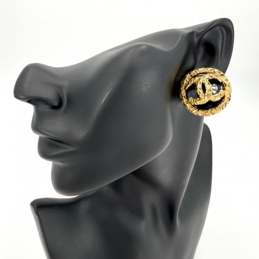 【開店SALE】 CHANEL シャネル イヤリング ラウンド アクセサリー ヴィンテージ ココマーク マグマ GP カラーストーン 93A ゴールド ブラック 黒 レディース 約27.4g 1993年【中古品】