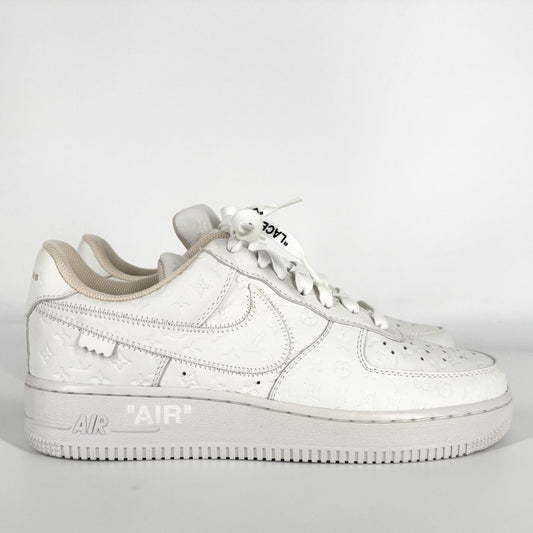 【開店SALE】 LOUIS VUITTON ルイヴィトン スニーカー ×NIKE エアフォース1 ロー 靴 ナイキコラボ AIR FORCE 1 LOW ロゴ ファッションアイテム 7サイズ 約26cm レザー ホワイト 白 メンズ【中古品】