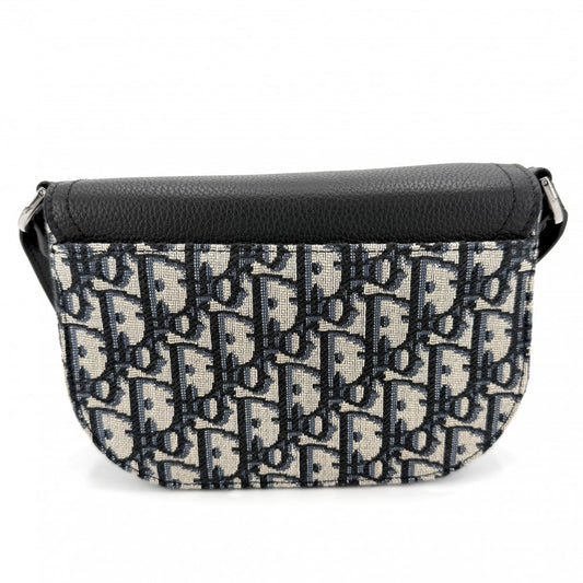 【開店SALE】 Christian Dior クリスチャンディオール ショルダーバッグ トロッター Saddle フラップ付きメッセンジャーバッグ ミニ 2ADCA435YKS_H27E レザー キャンバス ブラック 黒 ブルー 青 シルバー金具 メンズ【中古品】