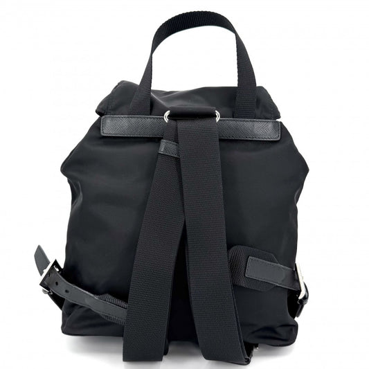 PRADA プラダ リュック トライアングルロゴ バックパック メンズ レディース 1BZ677 ナイロン ブラック 黒 シルバー金具 ユニセックス【中古品】