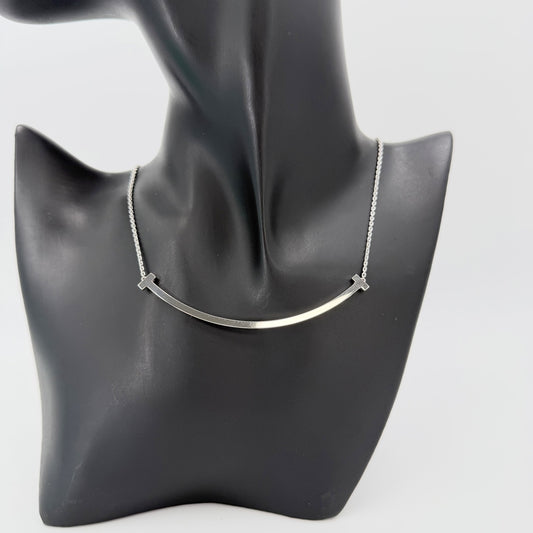 TIFFANY&Co. ティファニー ネックレス Tスマイル エクストララージ ペンダント ジュエリー アクセサリー 18金WG Au750 K18ホワイトゴールド シルバー レディース 約12.9g【中古品】