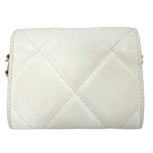 CHANEL シャネル チェーンウォレット マトラッセ CHANEL19 ココマーク AP1787 ラムスキン ホワイト 白 ゴールド金具 レディース【中古品】