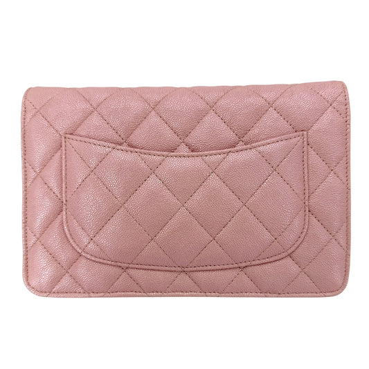 CHANEL シャネル チェーンウォレット メタリック マトラッセ ショルダーバッグ ココマーク 財布 キャビアスキン ピンク ゴールド金具 レディース【中古品】