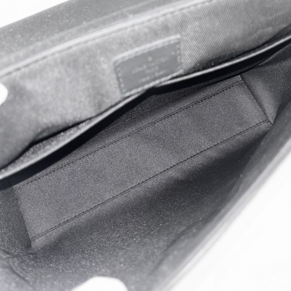 【開店SALE】 LOUIS VUITTON ルイヴィトン ショルダーバッグ LVアエログラム テイクオフ メッセンジャー M57080 レザー ブラック 黒 ブラック金具 メンズ【中古品】