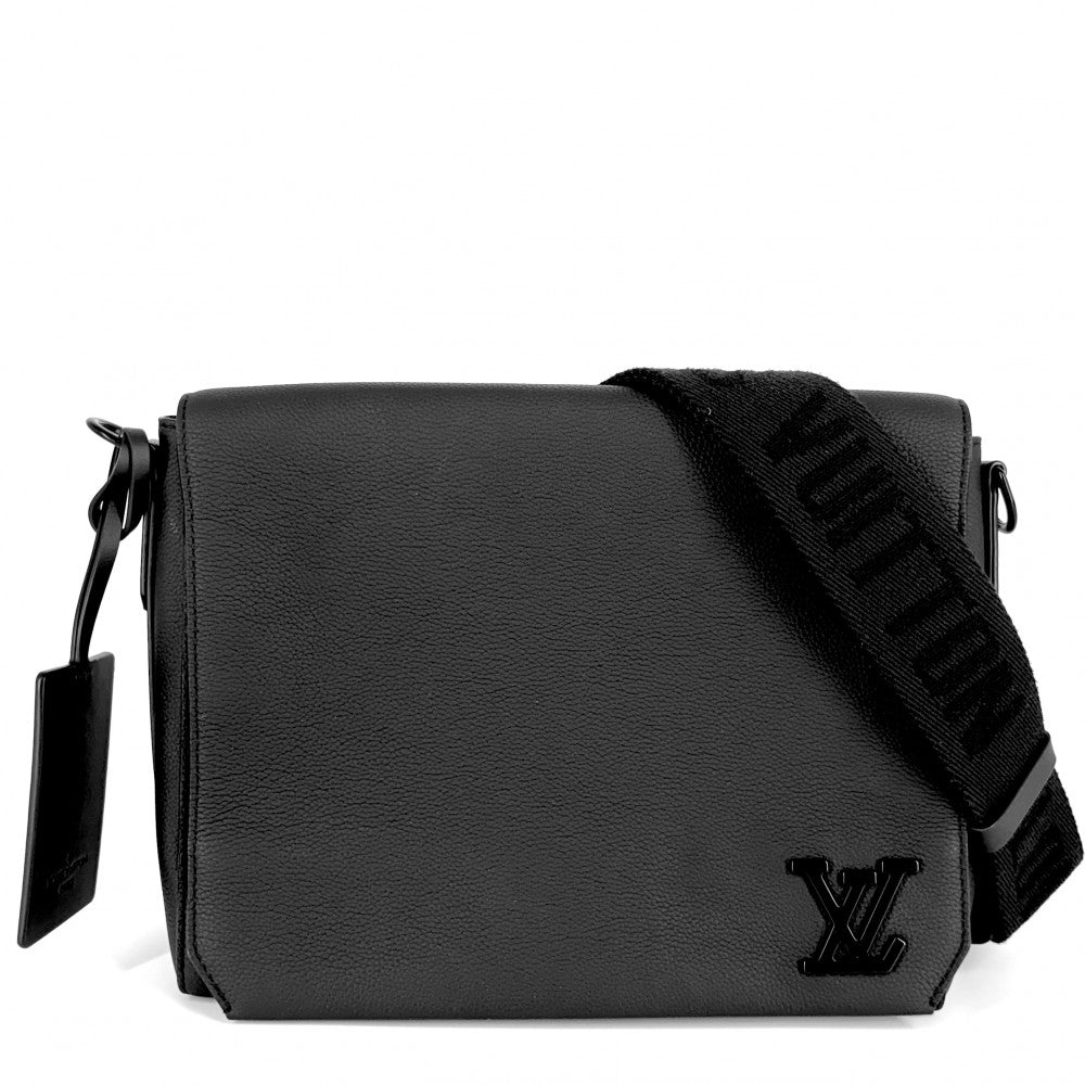 【開店SALE】 LOUIS VUITTON ルイヴィトン ショルダーバッグ LVアエログラム テイクオフ メッセンジャー M57080 レザー ブラック 黒 ブラック金具 メンズ【中古品】