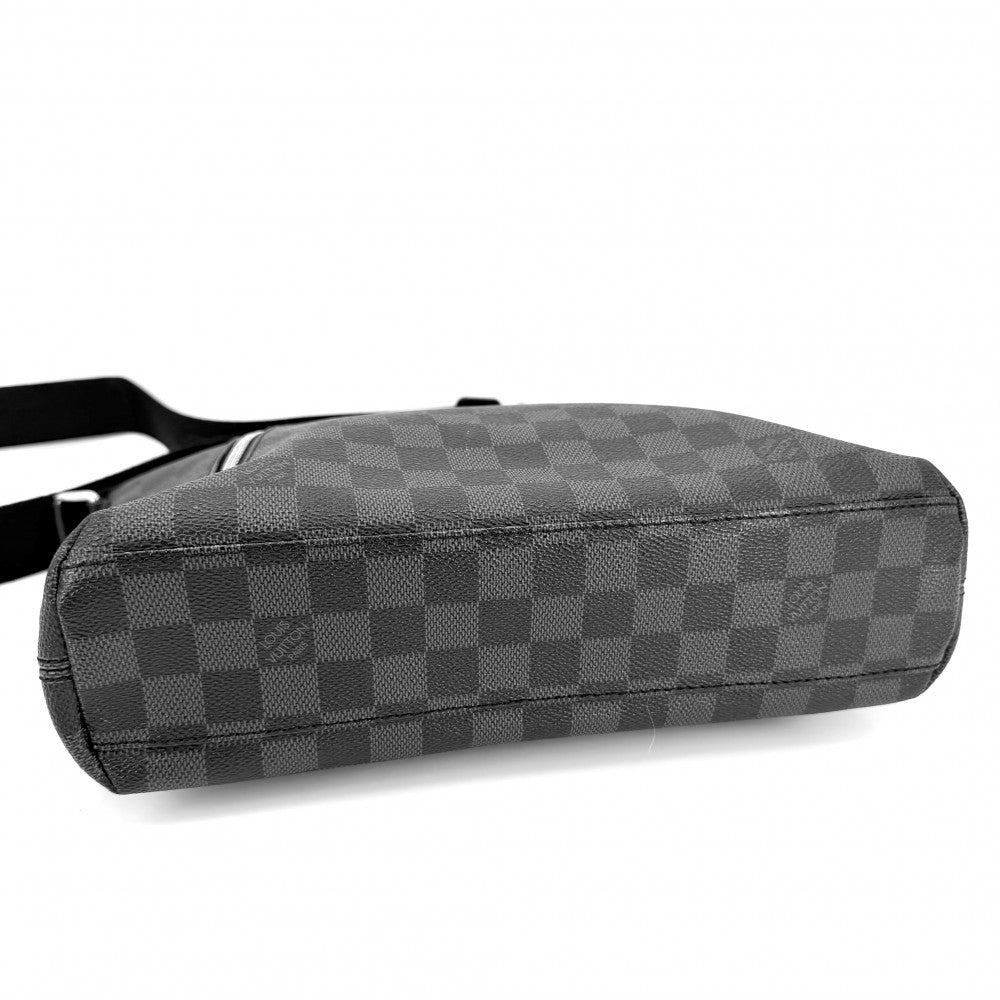 【開店SALE】 LOUIS VUITTON ルイヴィトン ショルダーバッグ ダミエグラフィット ミックPM N41211 ブラック 黒 シルバー金具 メンズ【中古品】