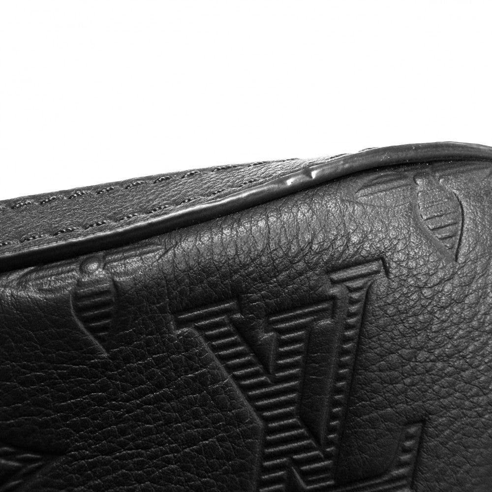 LOUIS VUITTON ルイヴィトン ショルダーバッグ モノグラムシャドウ トリオメッセンジャー ブラック M26713 ノワール ブラック金具 メンズ【中古品】