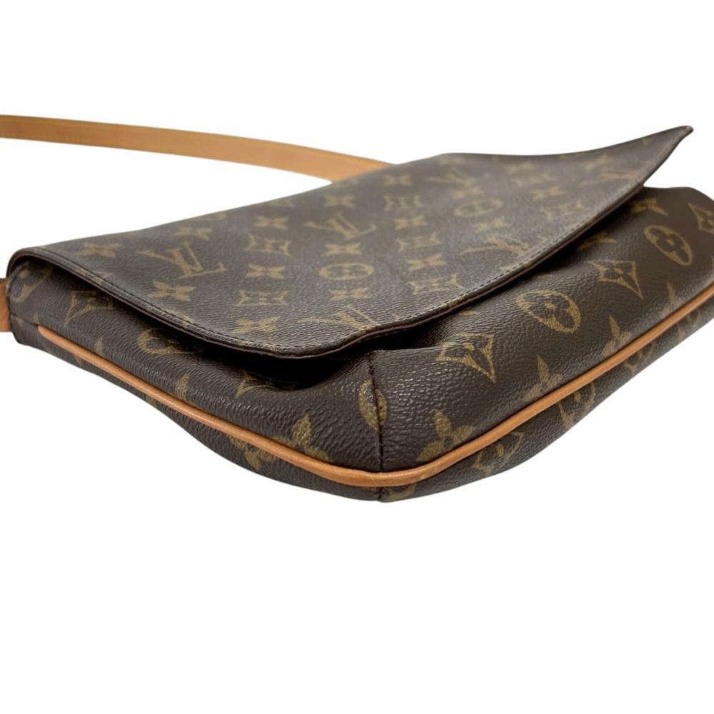 LOUIS VUITTON ルイヴィトン ショルダーバッグ ミュゼット・タンゴ M51388 モノグラムキャンバス ブラウン 茶 ゴールド金具 レディース【中古品】