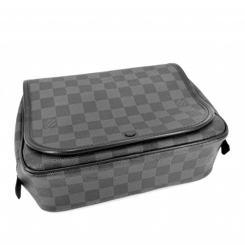 LOUIS VUITTON ルイヴィトン ポーチ ダミエグラフィット トゥルース･サスペンダブル トラベルポーチ N41419 ブラック 黒 シルバー金具 メンズ【中古品】