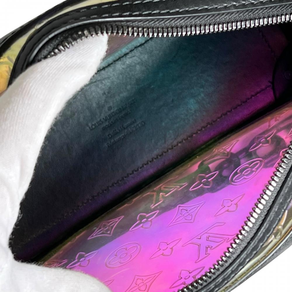 LOUIS VUITTON ルイヴィトン ショルダーバッグ プリズム ソフトトランク モノグラム M55932 レザー マルチカラー ブラック金具 メンズ【中古品】