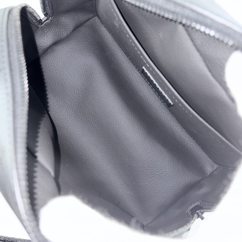 LOUIS VUITTON ルイヴィトン ハンドバッグ モノグラム・ミッドナイトキャンバス ロッカードップ・キット クラッチバッグ M26810 ブラック 黒 ブラック金具 メンズ【中古品】
