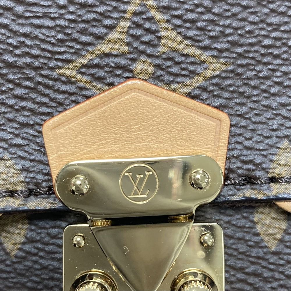 LOUIS VUITTON ルイヴィトン ハンドバッグ ポシェットカミーユ モノグラムキャンバス M13566 PVCコーティングキャンバス レザー ブラウン 茶 ゴールド金具 レディース【中古品】