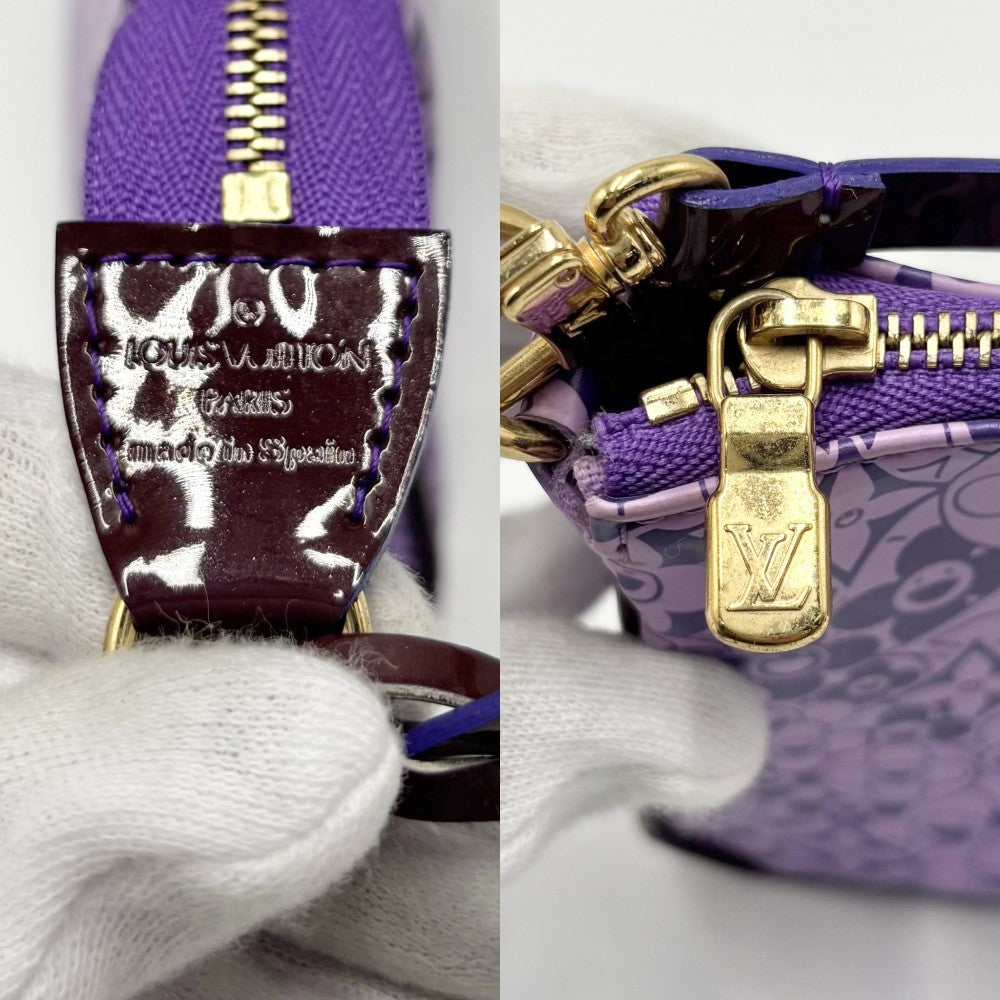 LOUIS VUITTON ルイヴィトン ハンドバッグ 村上隆コラボ ポシェット･コスミックブラッサム アクセサリーポーチ 小さめ モノグラム M93168 PVC パープル 紫
 ゴールド金具 レディース【中古品】