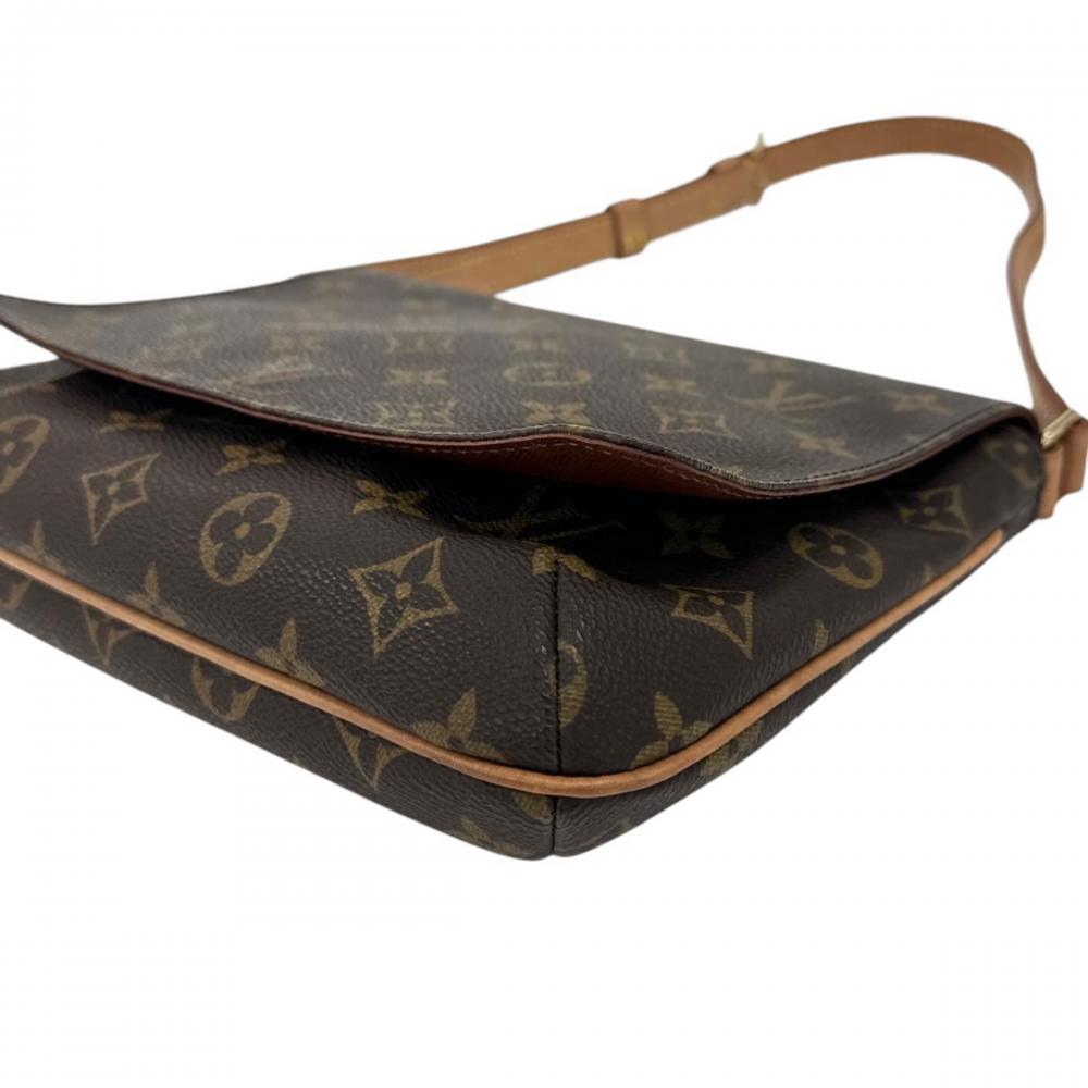 LOUIS VUITTON ルイヴィトン ショルダーバッグ ミュゼット・タンゴショート M51257 モノグラムキャンバス ブラウン 茶 ゴールド金具 レディース【中古品】