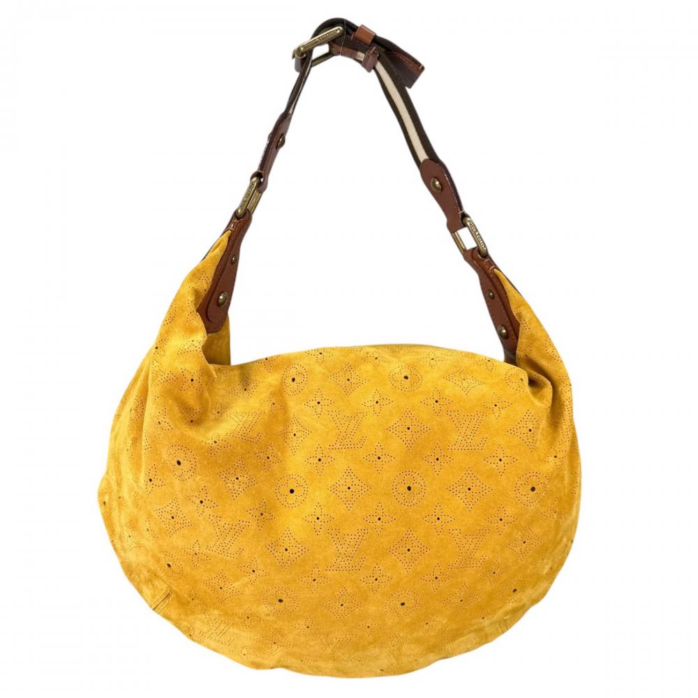 LOUIS VUITTON ルイヴィトン ショルダーバッグ モノグラム・スエード オナタGM ワンショルダー M95118 モノグラム・スエード イエロー ゴールド金具 レディース【中古品】