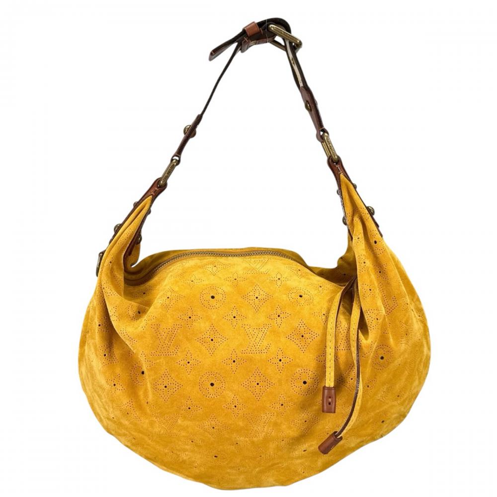 LOUIS VUITTON ルイヴィトン ショルダーバッグ モノグラム・スエード オナタGM ワンショルダー M95118 モノグラム・スエード イエロー ゴールド金具 レディース【中古品】