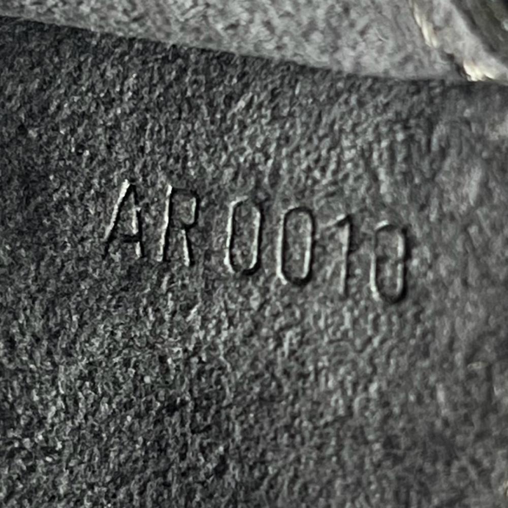 LOUIS VUITTON ルイヴィトン ハンドバッグ エピ ポシェット・アクセソワール ロゴ刻印 M52942 エピレザー ブラック 黒 ゴールド金具 レディース【中古品】