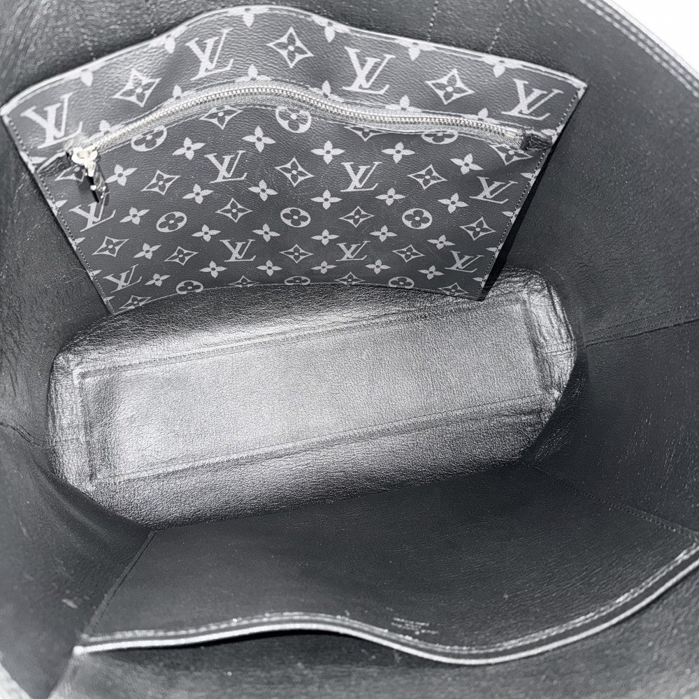 LOUIS VUITTON ルイヴィトン トートバッグ カバ ヴォワヤージュNV ハンドバッグ ビジネスバッグ 通勤バッグ M52817 トリヨンレザー ブラック 黒 シルバー金具 メンズ【中古品】