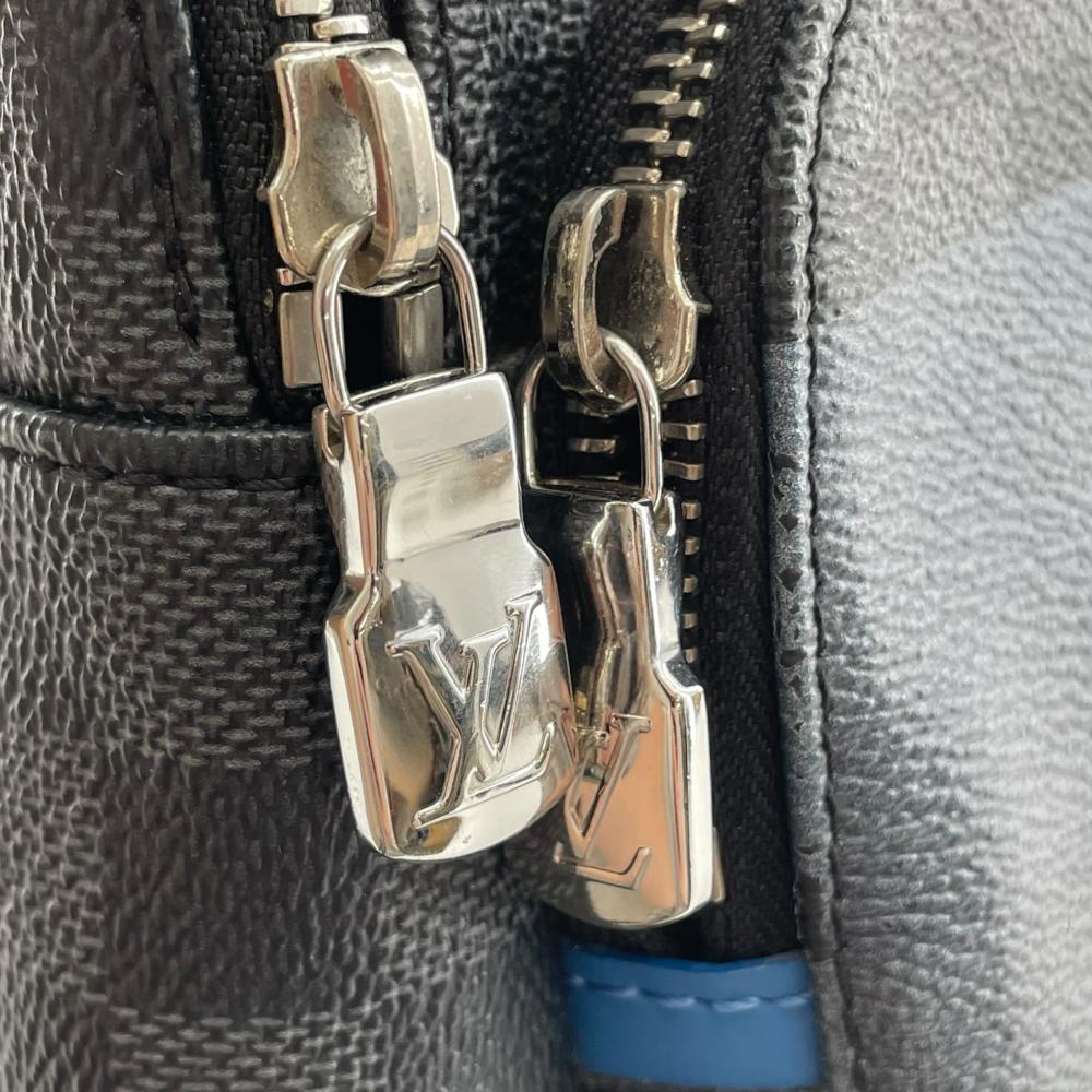 LOUIS VUITTON ルイヴィトン ボディバッグ ジャイアントダミエ アヴェニュースリング N40404 ダミエグラフィットキャンバス ブルー 青 ブラック 黒 シルバー金具 メンズ【中古品】