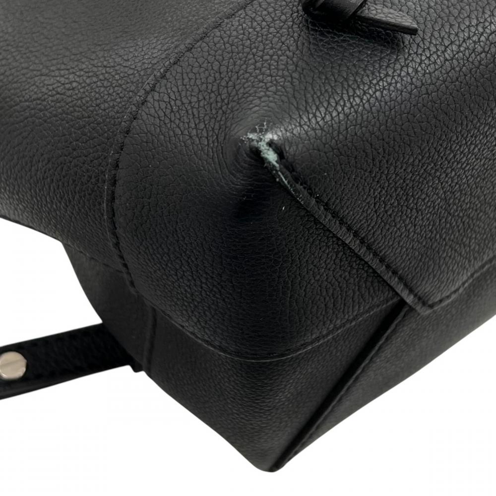 LOUIS VUITTON ルイヴィトン リュック ロックミーバックパック M41815 グレインカーフレザー ブラック 黒 シルバー金具 レディース【中古品】