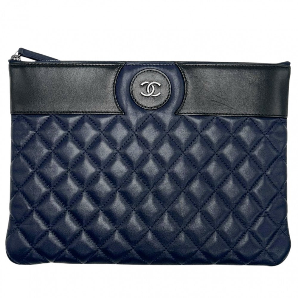 CHANEL シャネル クラッチバッグ マトラッセ セカンドバッグ ココマーク バイカラー レザー ブラック 黒 ネイビー 紺 シルバー金具 ユニセックス【中古品】