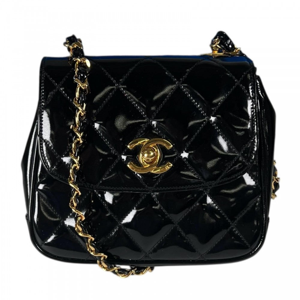 CHANEL シャネル ショルダーバッグ ﾏﾄﾗｯｾ エナメル ブラック 黒 ゴールド金具 レディース【中古品】