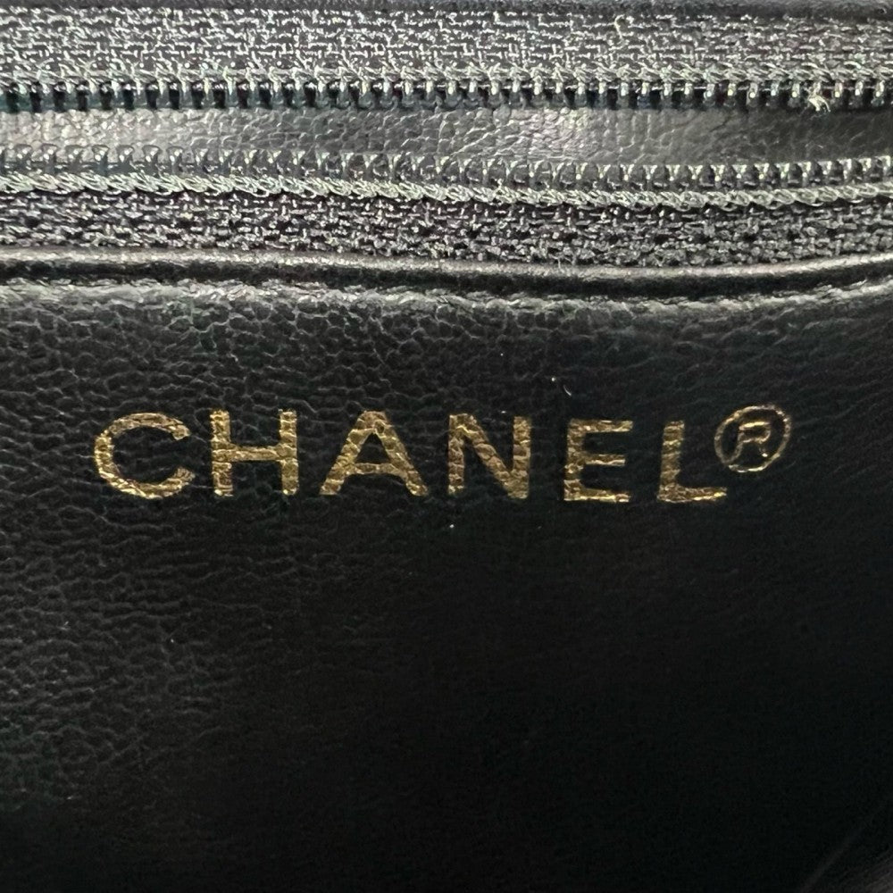 CHANEL シャネル ショルダーバッグ ﾏﾄﾗｯｾ エナメル ブラック 黒 ゴールド金具 レディース【中古品】