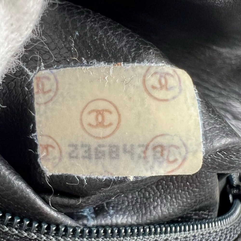 CHANEL シャネル ショルダーバッグ ﾏﾄﾗｯｾ エナメル ブラック 黒 ゴールド金具 レディース【中古品】