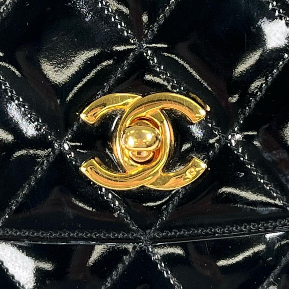 CHANEL シャネル ショルダーバッグ ﾏﾄﾗｯｾ エナメル ブラック 黒 ゴールド金具 レディース【中古品】