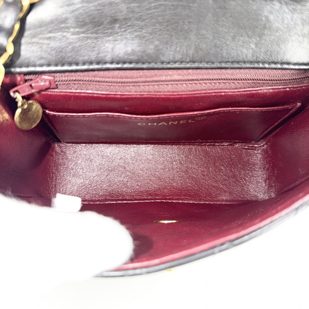 CHANEL シャネル ショルダーバッグ ミニマトラッセ チェーン ターンロック Mini Matelasse ヴィンテージ ココマーク ラムスキン ブラック 黒 ゴールド金具 レディース【中古品】