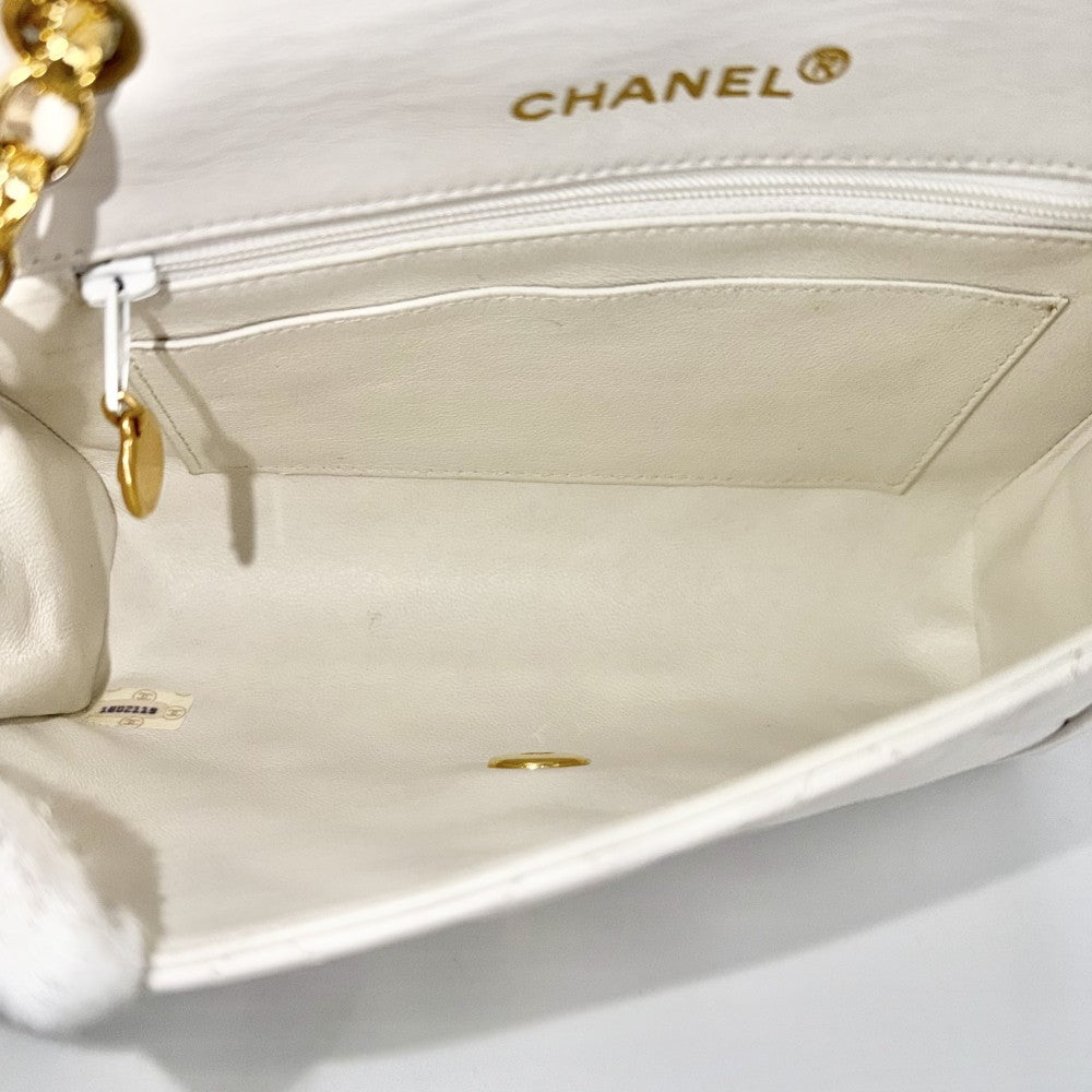 CHANEL シャネル ショルダーバッグ マトラッセ ダイアナ チェーン ココマーク ターンロック ラムスキン ホワイト 白 ゴールド金具 レディース【中古品】