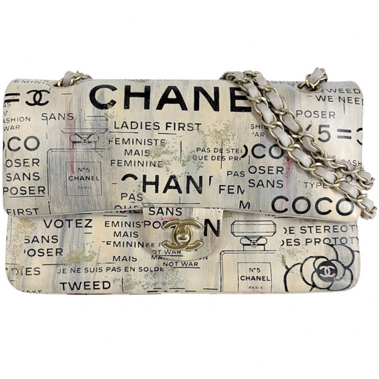 【開店SALE】 CHANEL シャネル ショルダーバッグ ニュースペーパー プリント ダブルチェーン ダブルフラップ ターンロック ハンドバッグ ココ 鞄 かばん レザー ベージュ マルチカラー シルバー金具 レディース【中古品】