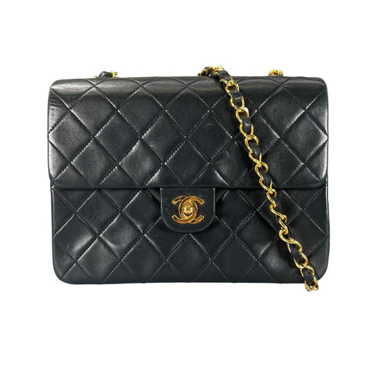 CHANEL シャネル ショルダーバッグ マトラッセ ゴールド金具 1番台 ココマーク ラムスキン ブラック 黒 ゴールド金具 レディース【中古品】