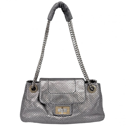 CHANEL シャネル ショルダーバッグ パンチング 2.55 ハンドバッグ ターンロック レザー シルバー シルバー×ゴールド金具 レディース【中古品】