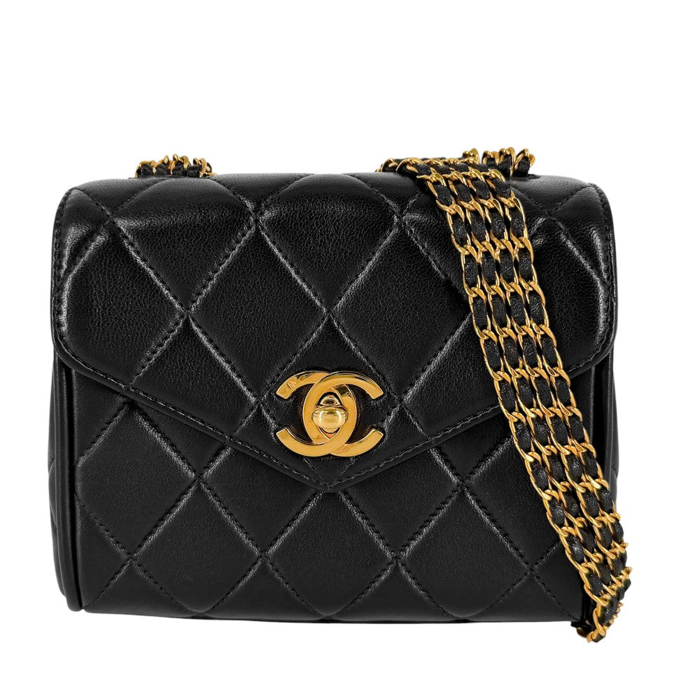CHANEL シャネル ショルダーバッグ ミニマトラッセ 4連チェーン ターンロック Mini Matelasse ヴィンテージ ココマーク ラムスキン ブラック 黒 ゴールド金具 レディース【中古品】