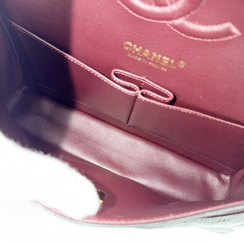 CHANEL シャネル ショルダーバッグ マトラッセ25 ダブルフラップ ダブルチェーン チェーンショルダー ココマーク ターンロック キャビアスキン ブラック 黒 ゴールド金具 レディース【中古品】