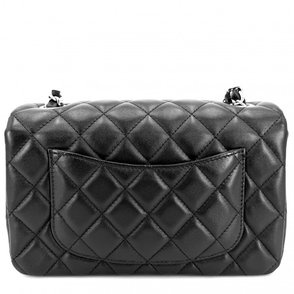 CHANEL シャネル ショルダーバッグ ミニマトラッセ チェーン ターンロック Mini Matelasse ココマーク ラムスキン ブラック 黒 シルバー金具 レディース【中古品】