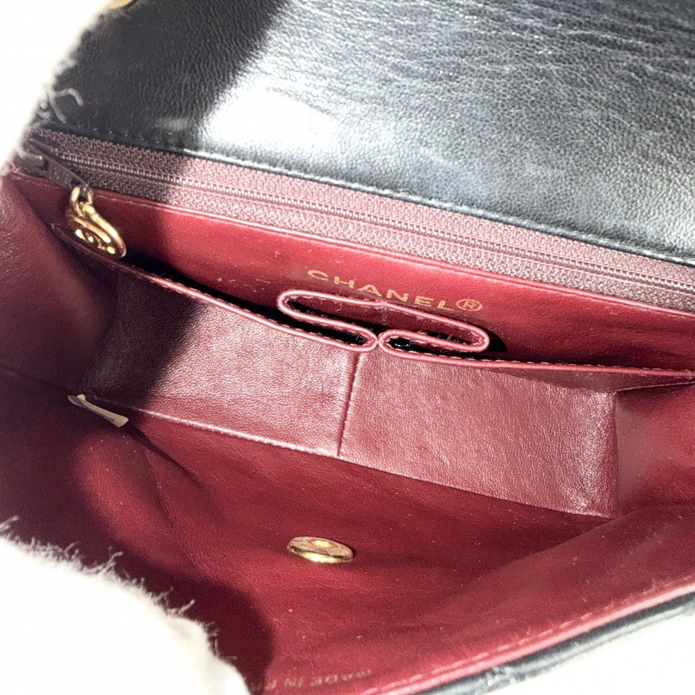 CHANEL シャネル ショルダーバッグ ミニマトラッセ チェーン ターンロック Mini Matelasse ヴィンテージ ココマーク ラムスキン ブラック 黒 ゴールド金具 レディース【中古品】