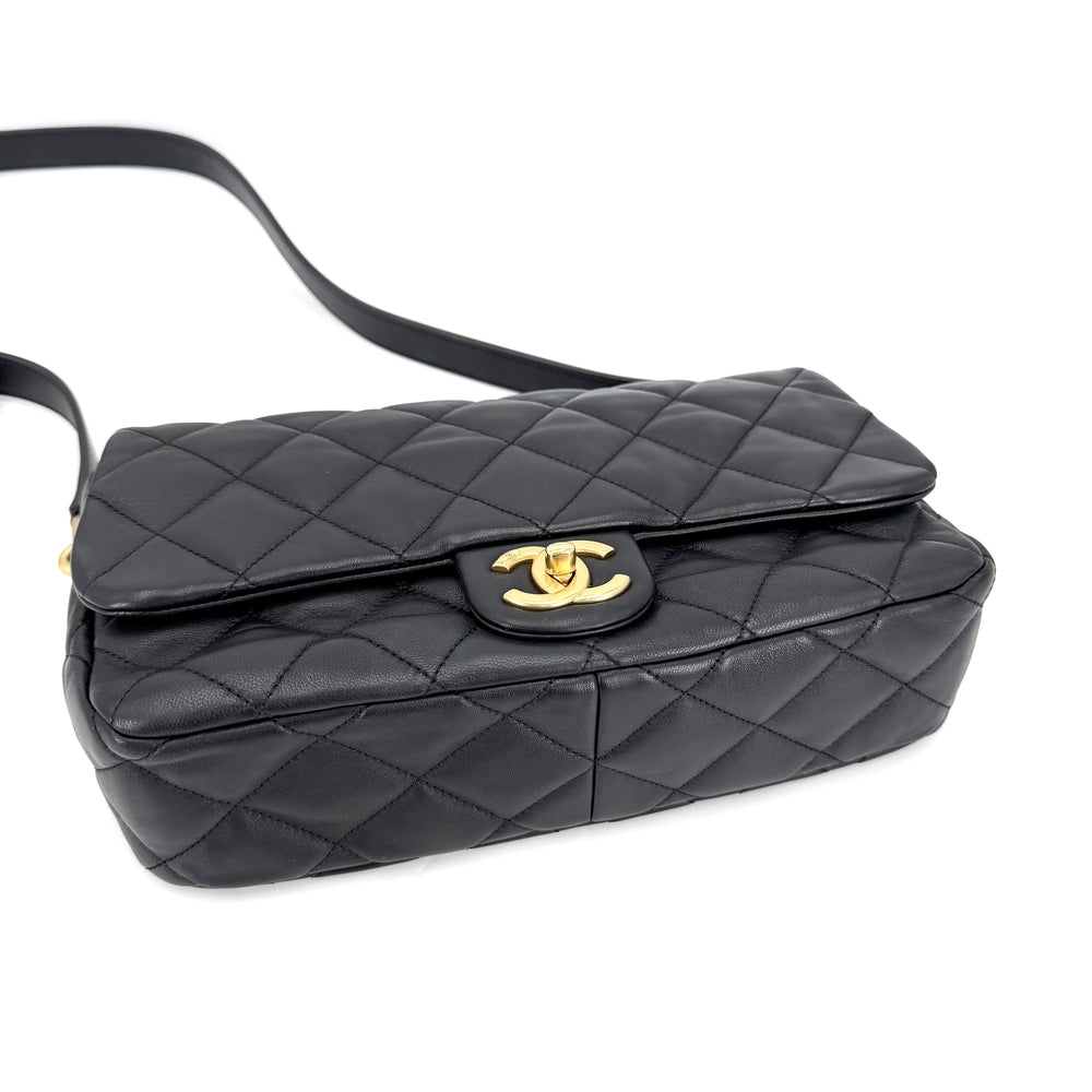 CHANEL シャネル ショルダーバッグ マトラッセ ココマーク ショルダーバッグ ラムスキン ブラック 黒 ゴールド金具 レディース【中古品】