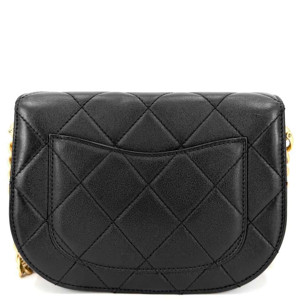 【開店SALE】 CHANEL シャネル ショルダーバッグ マトラッセ ハーフムーン ポシェット ココマーク 小さめ レザー ブラック 黒 ゴールド金具 レディース【中古品】
