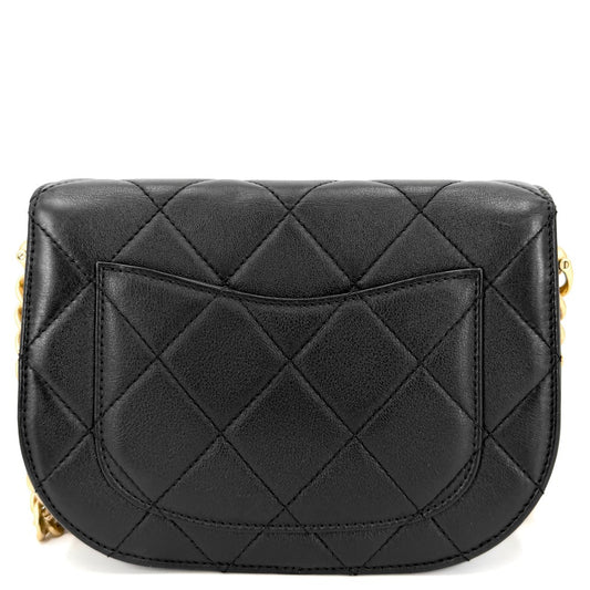 【開店SALE】 CHANEL シャネル ショルダーバッグ マトラッセ ハーフムーン ポシェット ココマーク 小さめ レザー ブラック 黒 ゴールド金具 レディース【中古品】