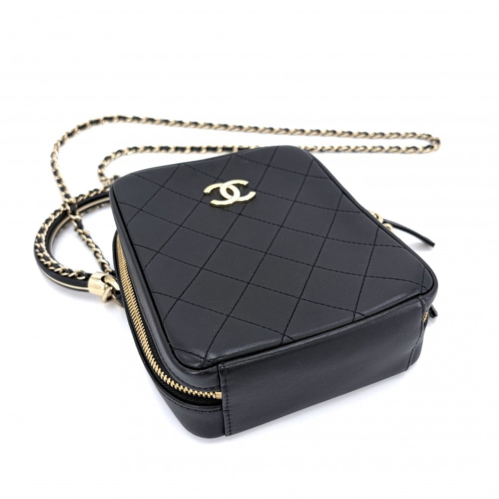 CHANEL シャネル ショルダーバッグ ポシェット ココマーク ハンドバッグ 2WAY マトラッセ レザー ブラック 黒 ゴールド金具 レディース【中古品】