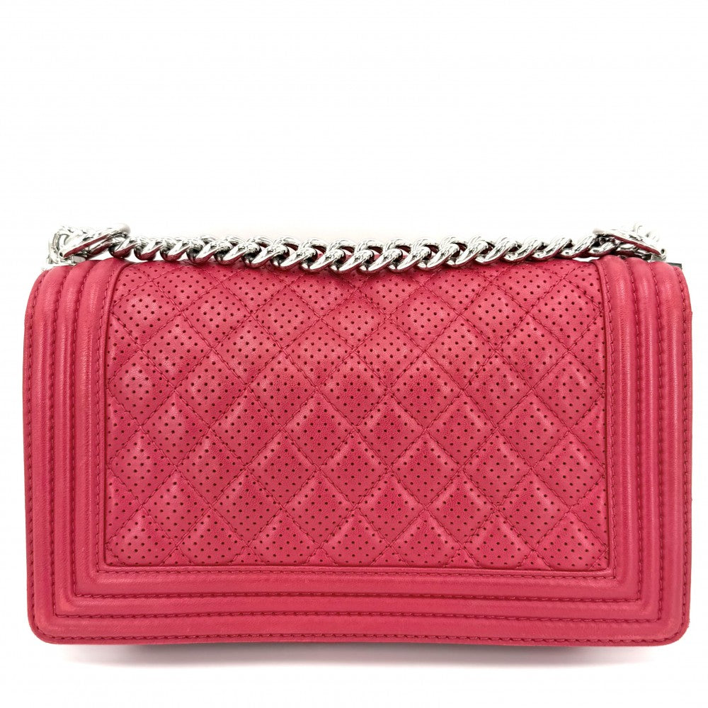 CHANEL シャネル ショルダーバッグ ココマーク ボーイシャネル チェーン マトラッセ パンチング ラムスキン レッド 赤 シルバー金具 レディース【中古品】
