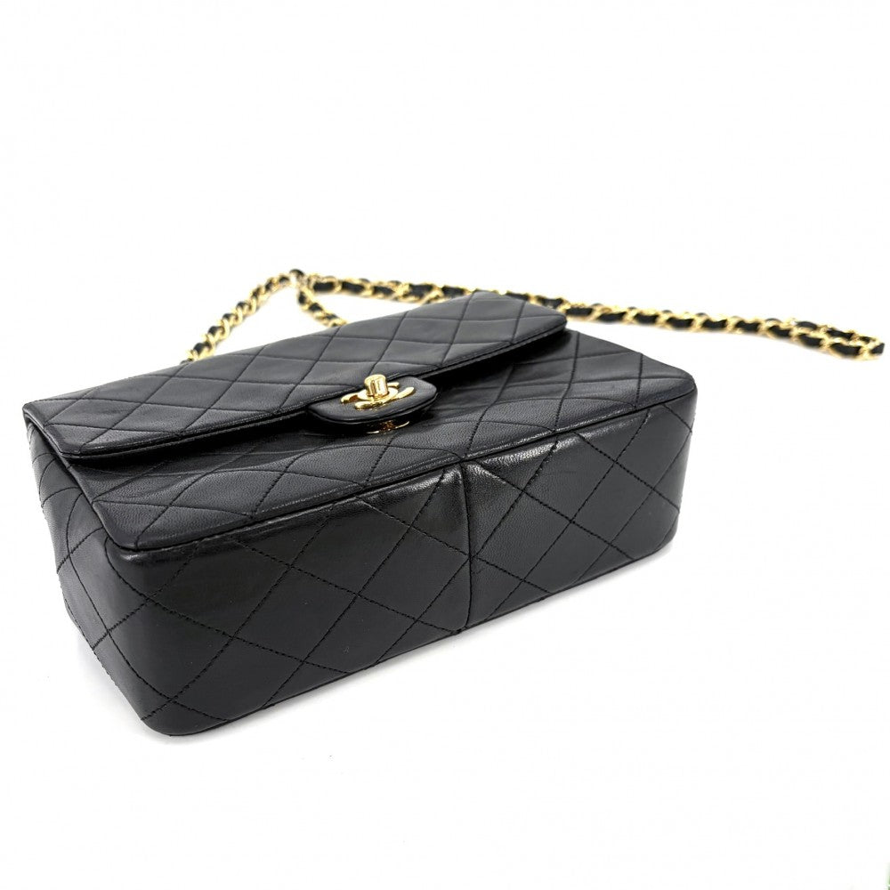 CHANEL シャネル ショルダーバッグ ミニマトラッセ チェーン ターンロック Mini Matelasse ヴィンテージ ココマーク ラムスキン ブラック 黒 ゴールド金具 レディース【中古品】
