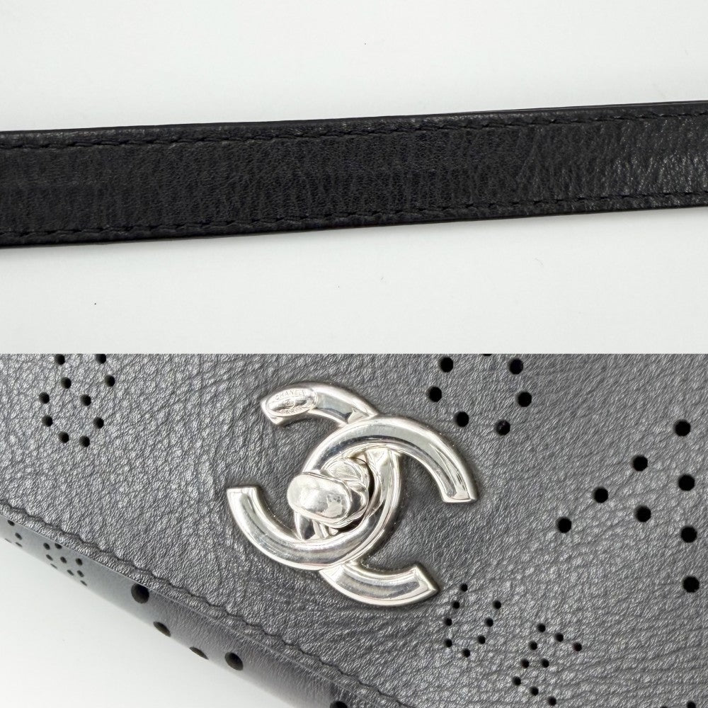 CHANEL シャネル ショルダーバッグ パンチングロゴ チェーンショルダー ココマーク レザー ブラック 黒 シルバー金具 レディース【中古品】