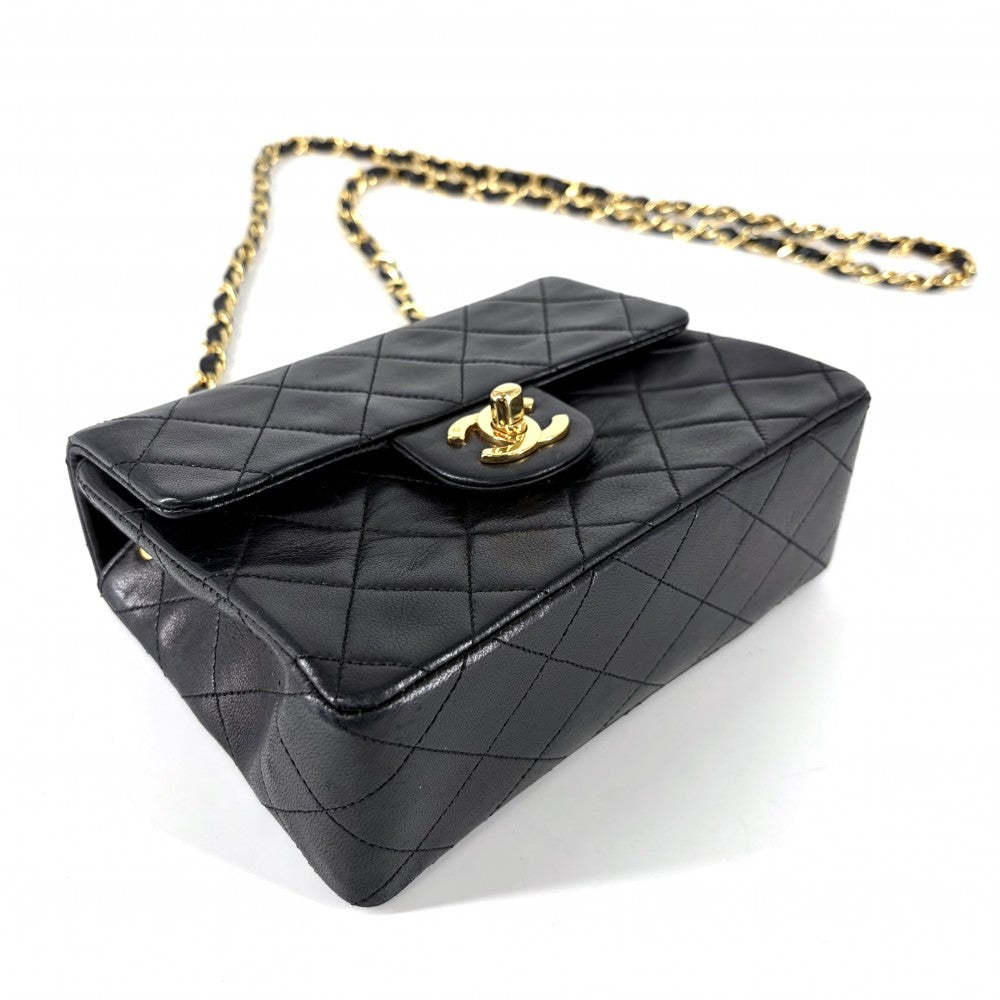 CHANEL シャネル ショルダーバッグ ミニマトラッセ チェーン ターンロック Mini Matelasse ヴィンテージ ココマーク ラムスキン ブラック 黒 ゴールド金具 レディース【中古品】