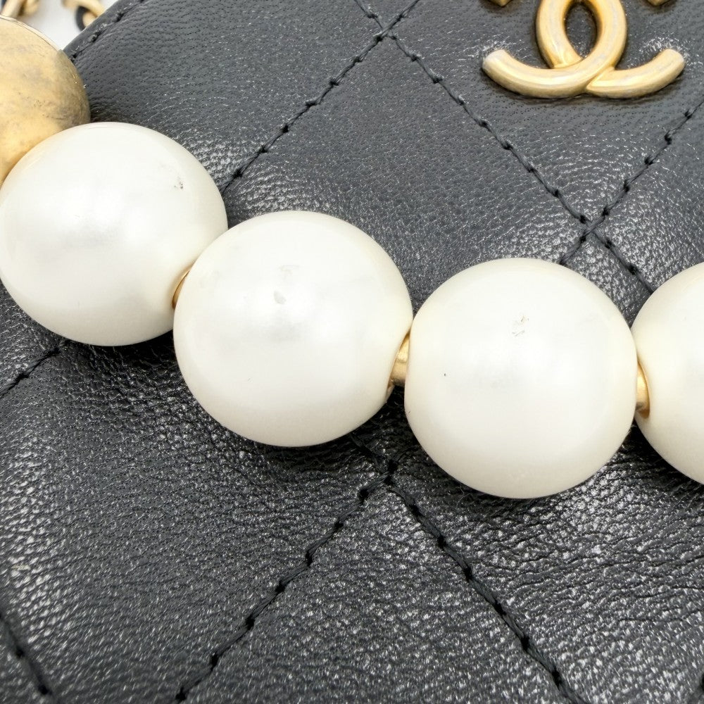 CHANEL シャネル ショルダーバッグ マトラッセ ミニバッグ チェーンショルダー ココマーク 小さめ AP0999 レザー フェイクパール ブラック 黒 ソフトゴールド金具 レディース【中古品】